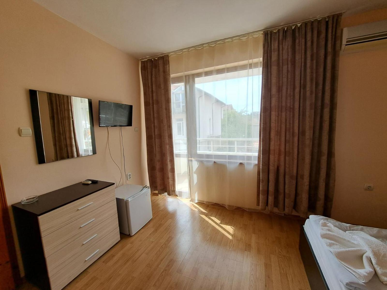 Guest House Lazur 오브조르 객실 사진