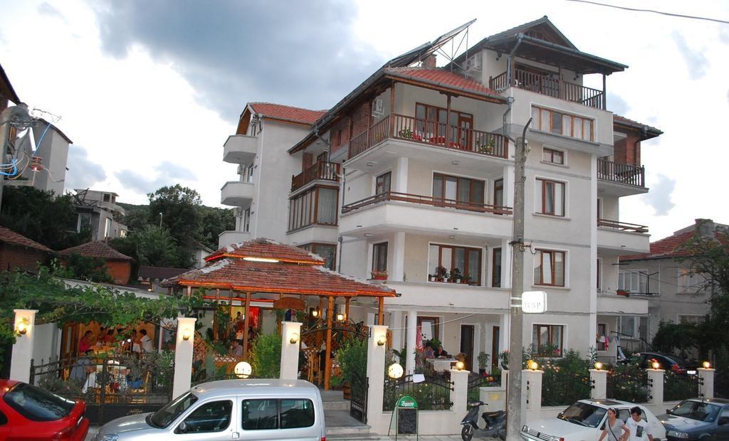 Guest House Lazur 오브조르 외부 사진